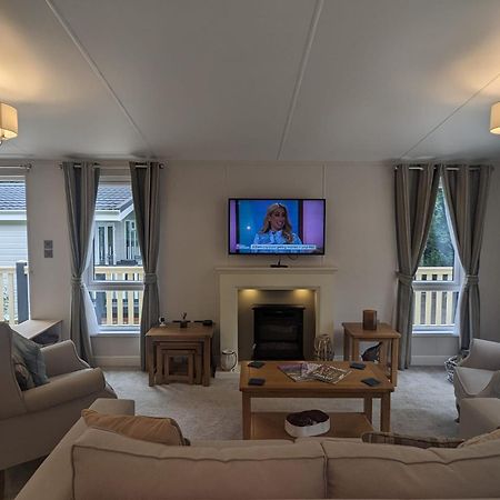Luxury Stunning Sensation Lodge On 5 Star Shorefield Country Park New Forest Entertainment And Leisure Passes Included Milford on Sea Exteriör bild