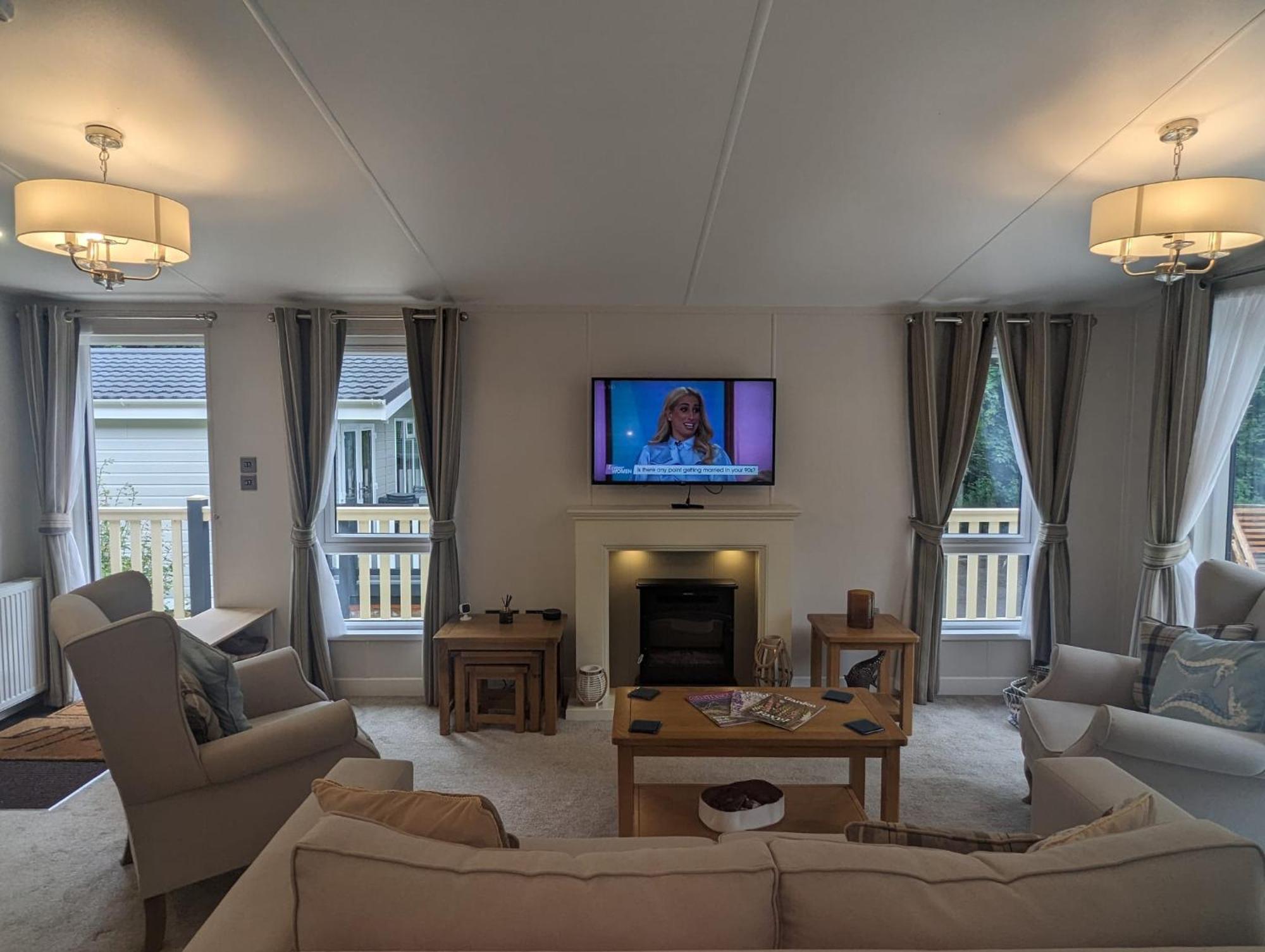 Luxury Stunning Sensation Lodge On 5 Star Shorefield Country Park New Forest Entertainment And Leisure Passes Included Milford on Sea Exteriör bild