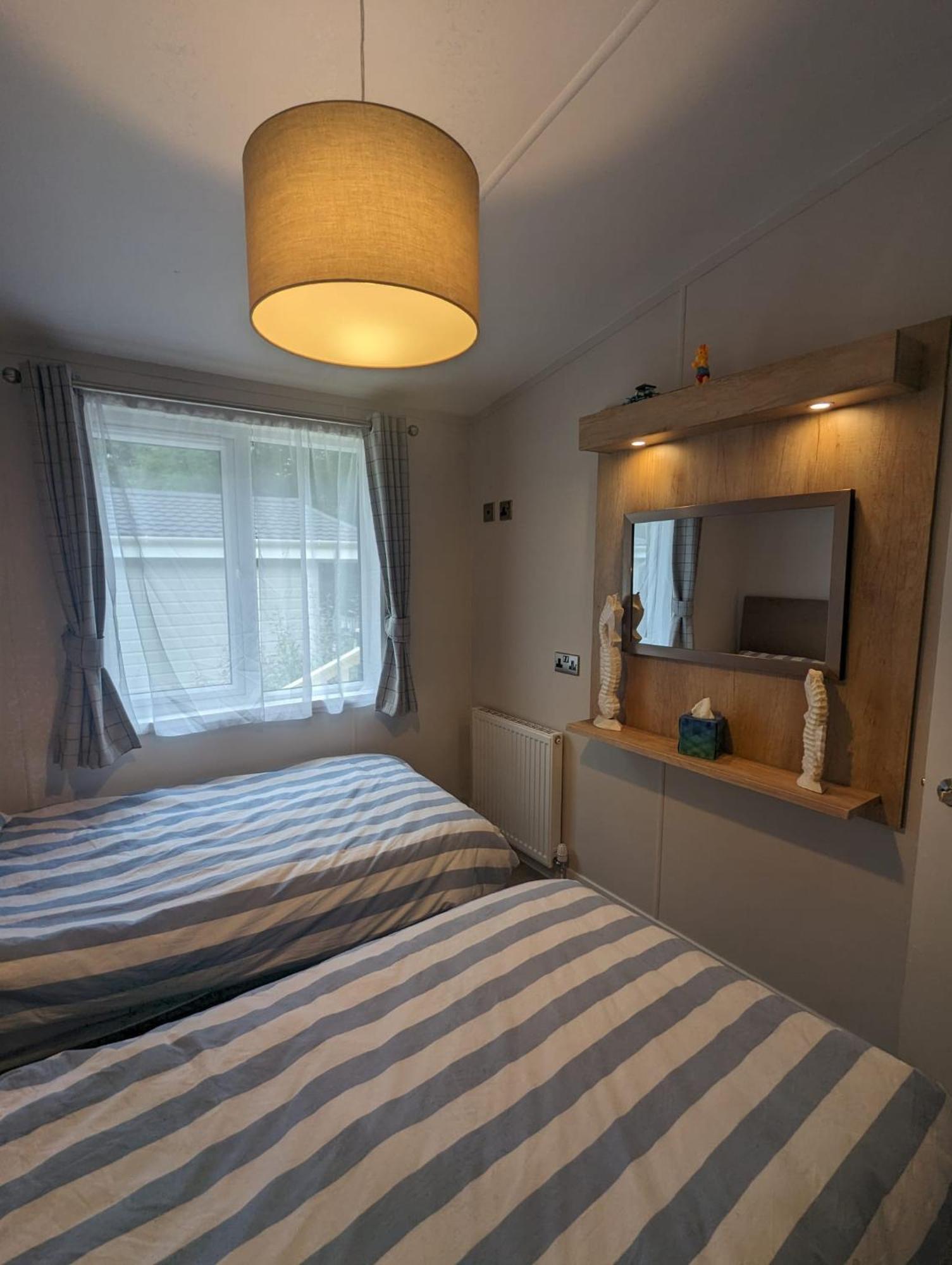 Luxury Stunning Sensation Lodge On 5 Star Shorefield Country Park New Forest Entertainment And Leisure Passes Included Milford on Sea Exteriör bild