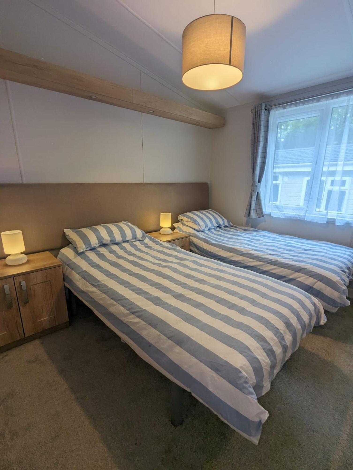 Luxury Stunning Sensation Lodge On 5 Star Shorefield Country Park New Forest Entertainment And Leisure Passes Included Milford on Sea Exteriör bild